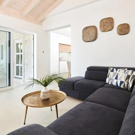 Leon Guest house Brtonigla